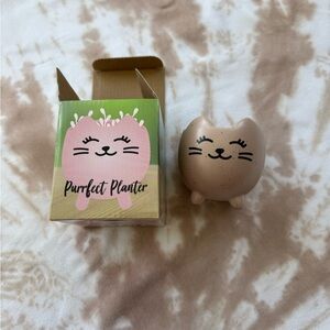 Purrfect Planter Cat-Shaped Pot